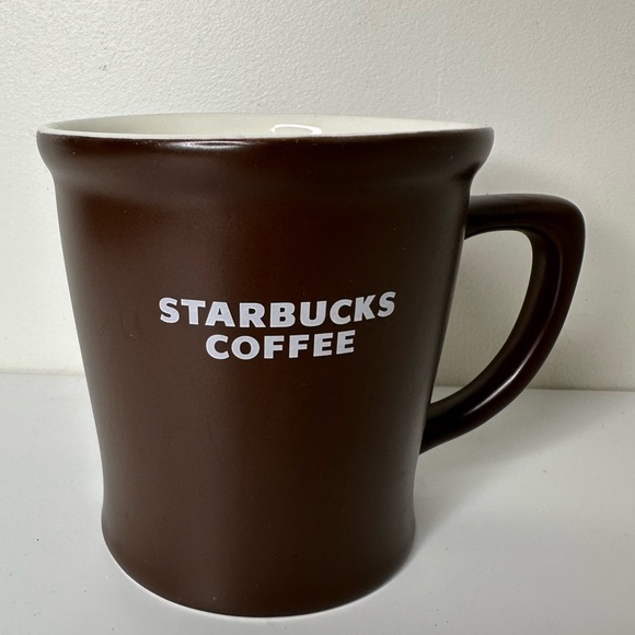 STARBUCKS Chocolate Coffee Mug 2008 16oz (473ml) Brown and White mug - Picture 5 of 5